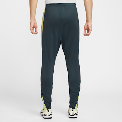 Nike AS Roma テックパンツ NIKE公式】ナイキ ストライク メンズ Therma-FIT サッカーパンツ